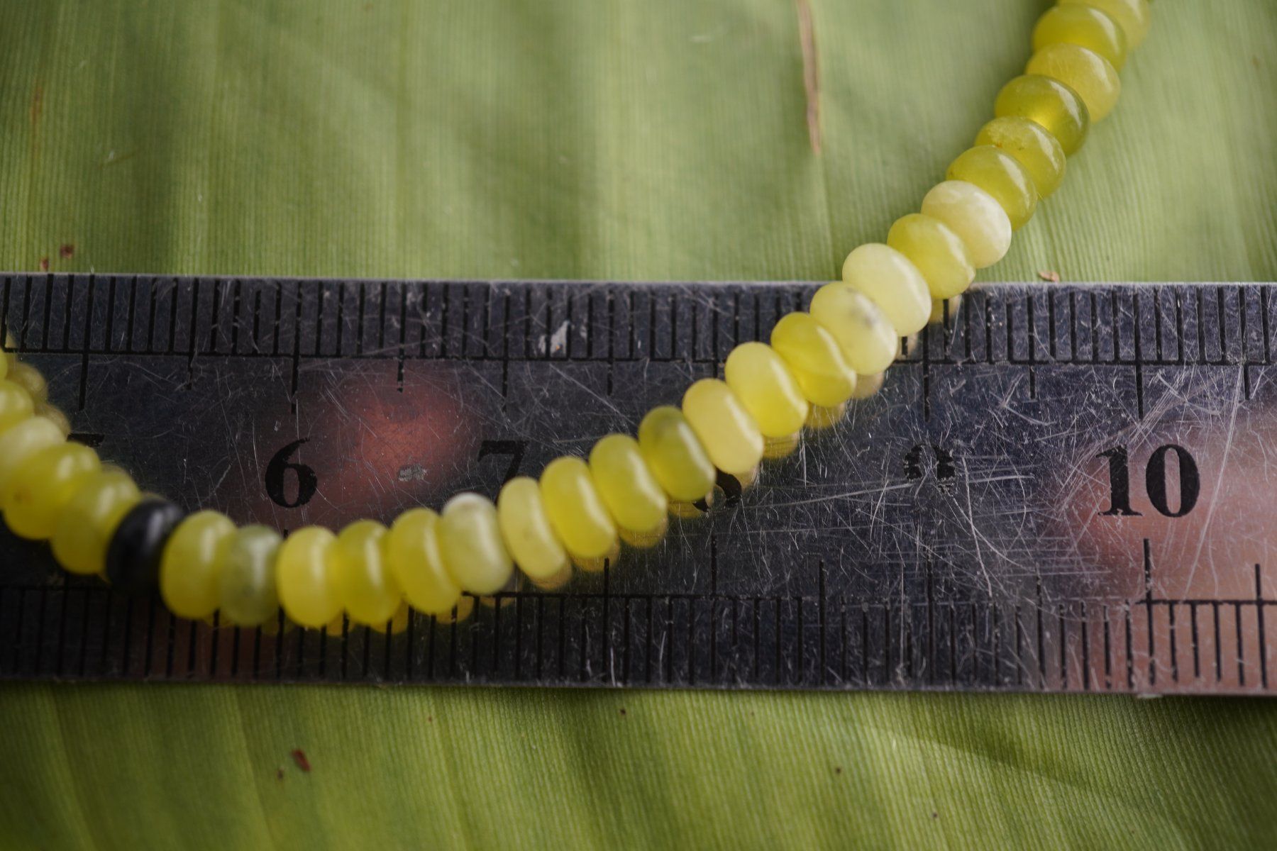 Pietre preziose: Nephrit Jade  Donuts  4mm  Strang   TOPSTONE – Nuovo e nell'imballaggio originale da Eschenbach SG venduto da topstone 6