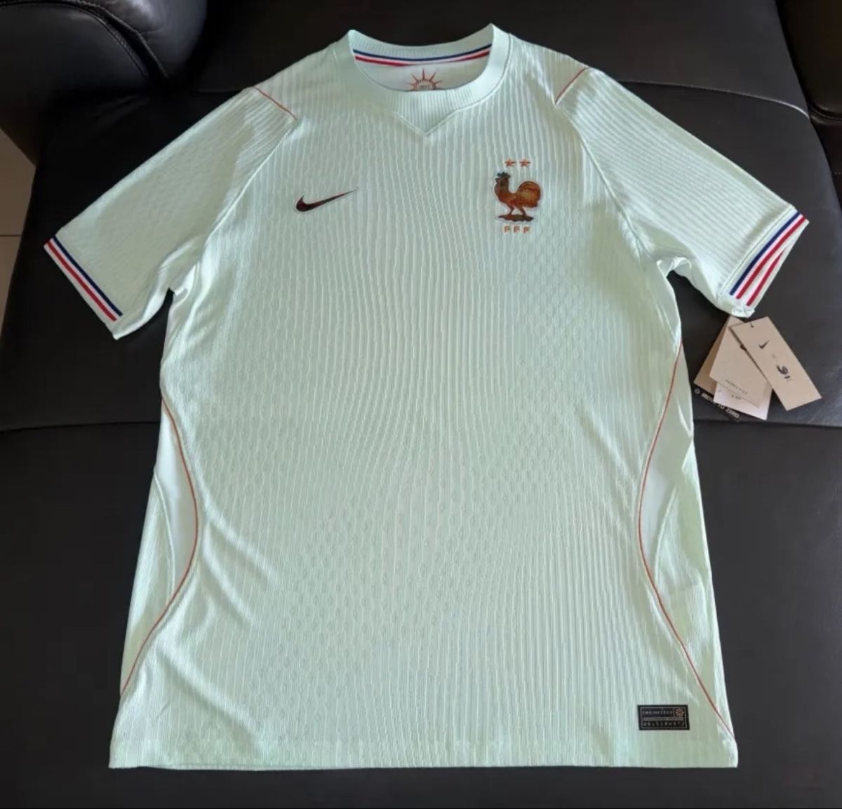 Nike Canottiere & Pantaloni: Frankreich Trikot – Nuovo (secondo la descrizione) da Pieterlen venduto da sam_58jm