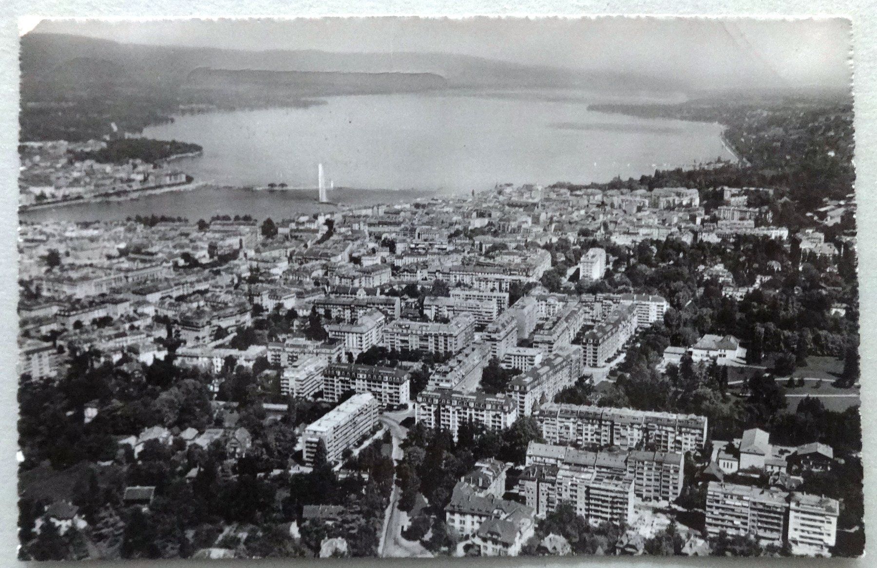Cartoline postali: Genève - Vue aérienne du Quartier de Champel – Usato da Fétigny venduto da Billy2miny