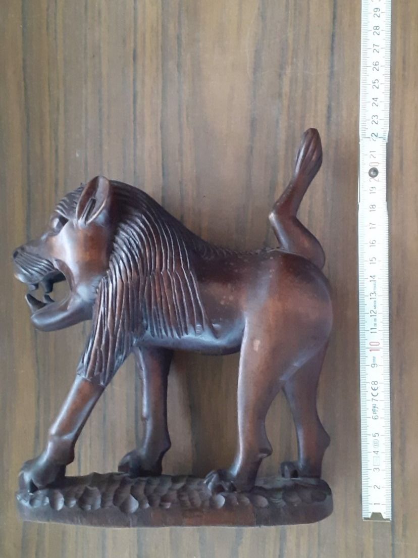 Skulpturen & Statuen: Holzfigur Skulptur Löwe – Gebraucht aus Mörschwil von antiksalon 8