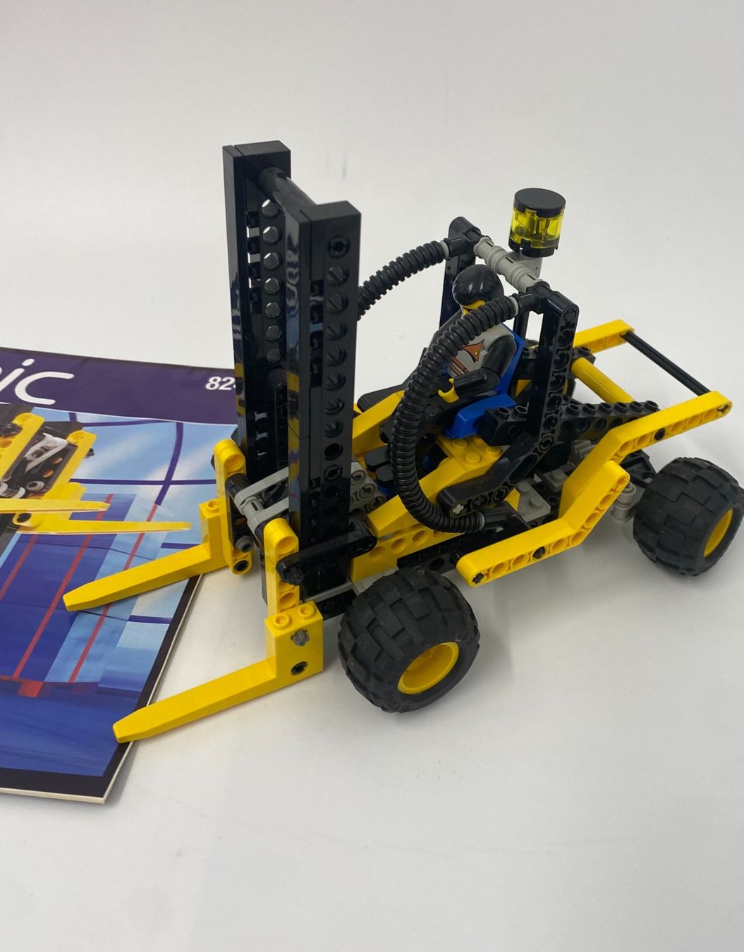 Lego Kit di costruzioni: LEGO Technic 8248 Gabelstapler mit Anleitung – Usato da Dübendorf venduto da Limmatwerk 1