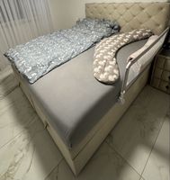 Grosses, modernes Boxspringbett mit Stauraum, 180x200cm