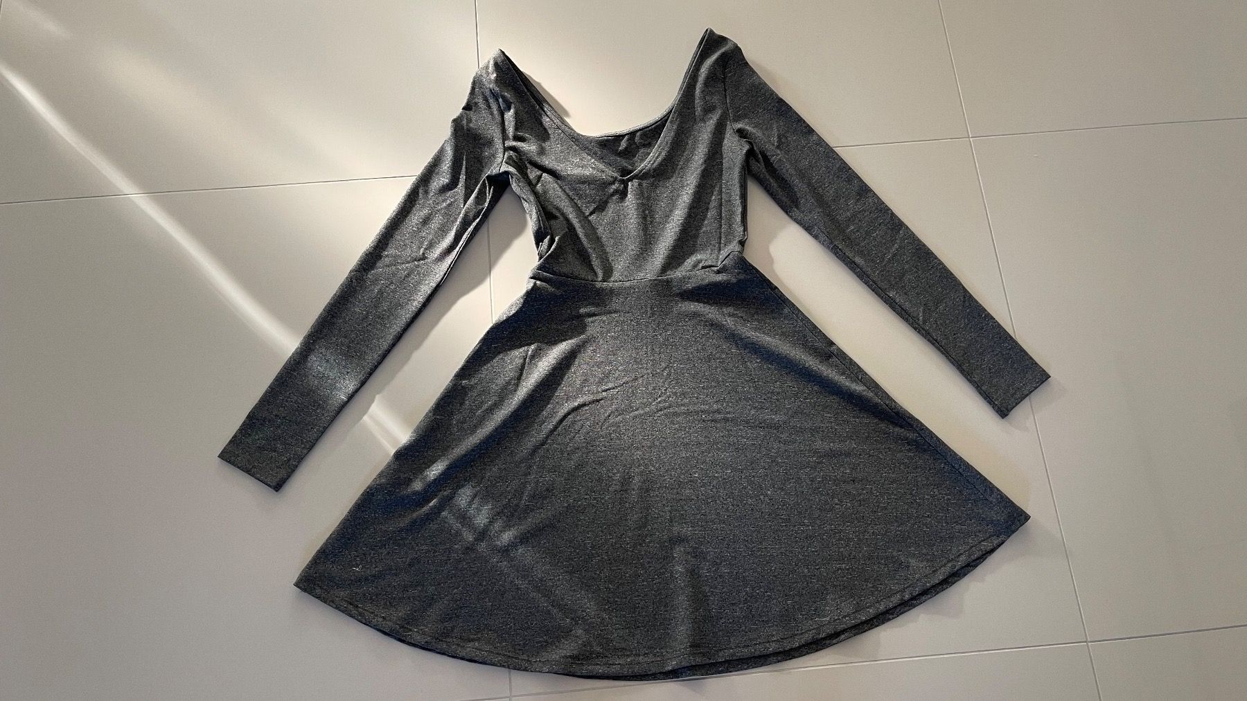 H&M Vestiti: Damenkleid – Nuovo (secondo la descrizione) da Rheineck venduto da pssesolnet 1