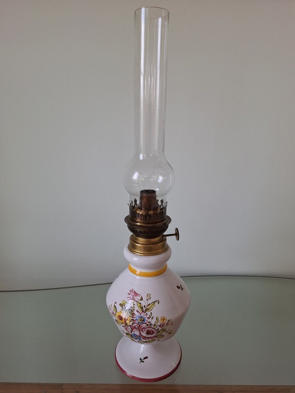 Lampade: Petrollampe Keramik mit Blumenmuster Vintage – Usato da Langnau am Albis venduto da Neva