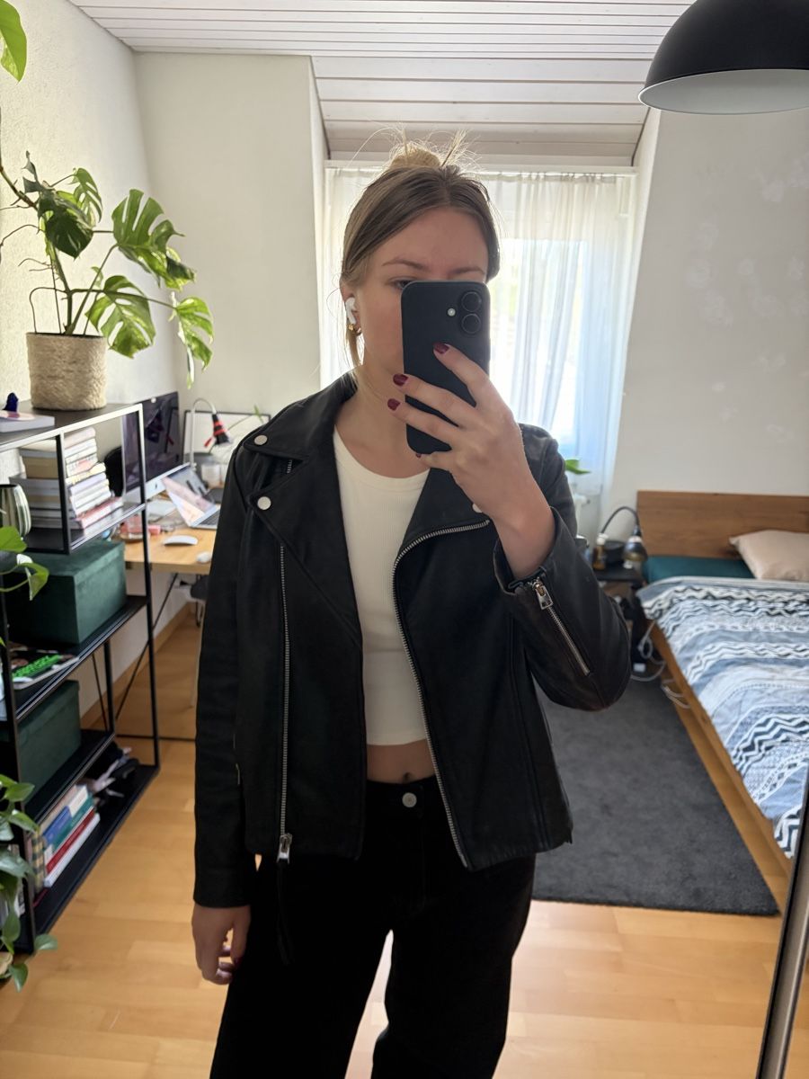 Giacche: Mango Black Leather Biker Jacket – Usato da Zürich venduto da Abu95 2
