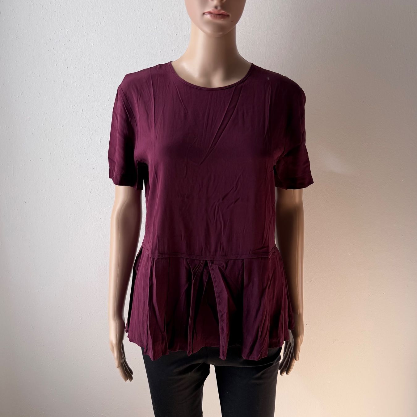 DKNY T-shirts: DKNY Seidenshirt 🩷 – D'occasion à zürich par vintage12 1