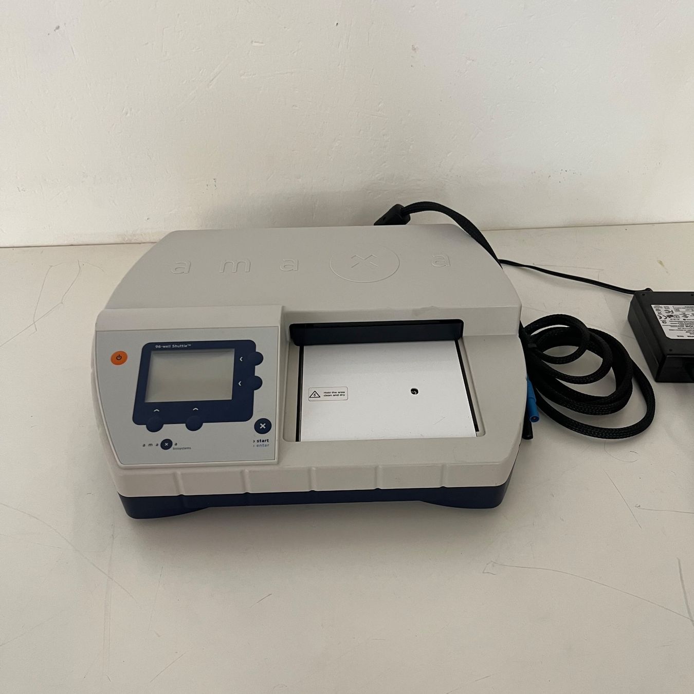 Accessori da laboratorio: amaxa 96-Well shuttle – Usato da Niederdorf venduto da LeptonAG_Labor 6