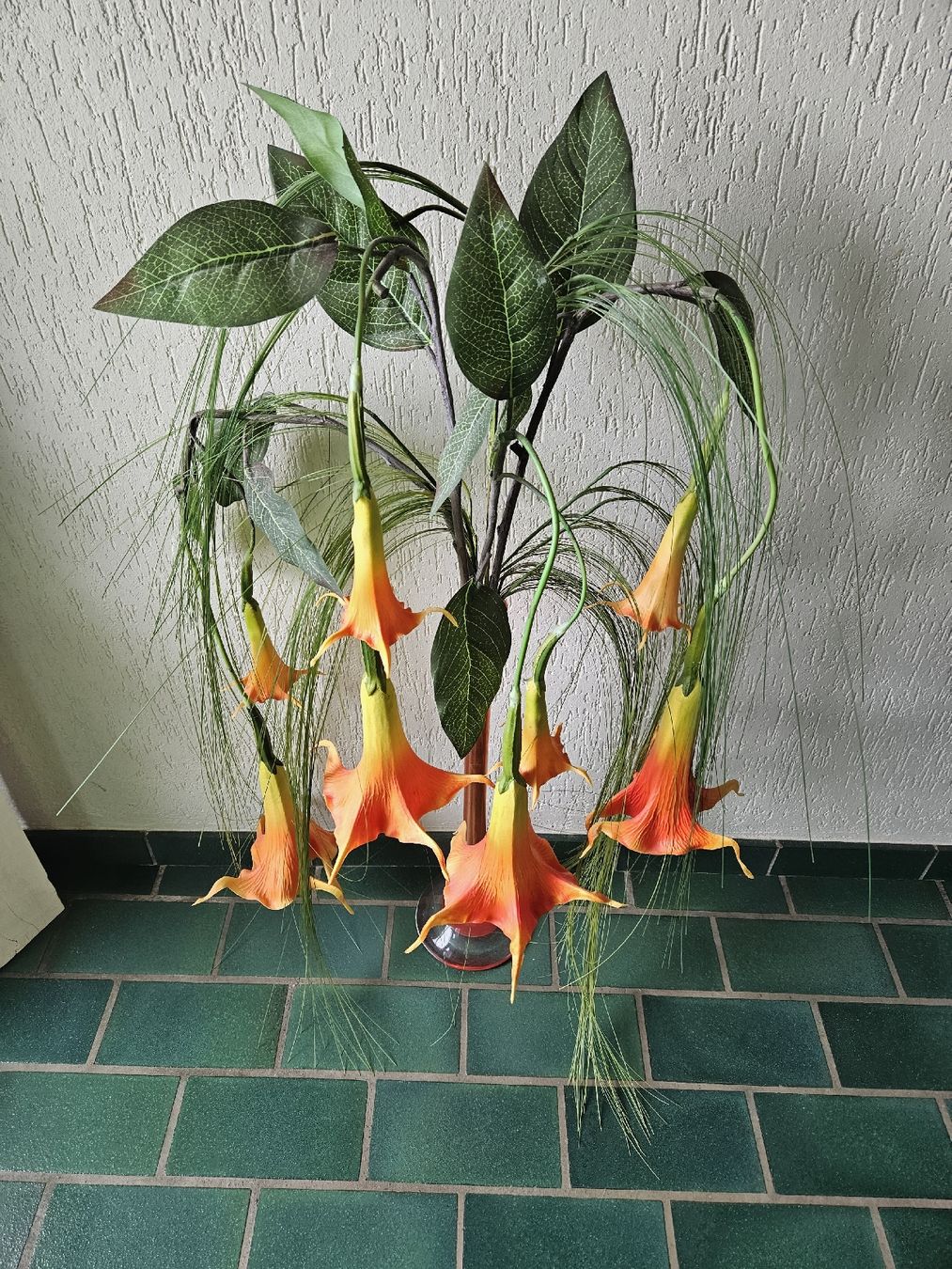 Alle Dekorationen: Künstliche Blumen in Vase – Gebraucht aus Tagelswangen von feger2