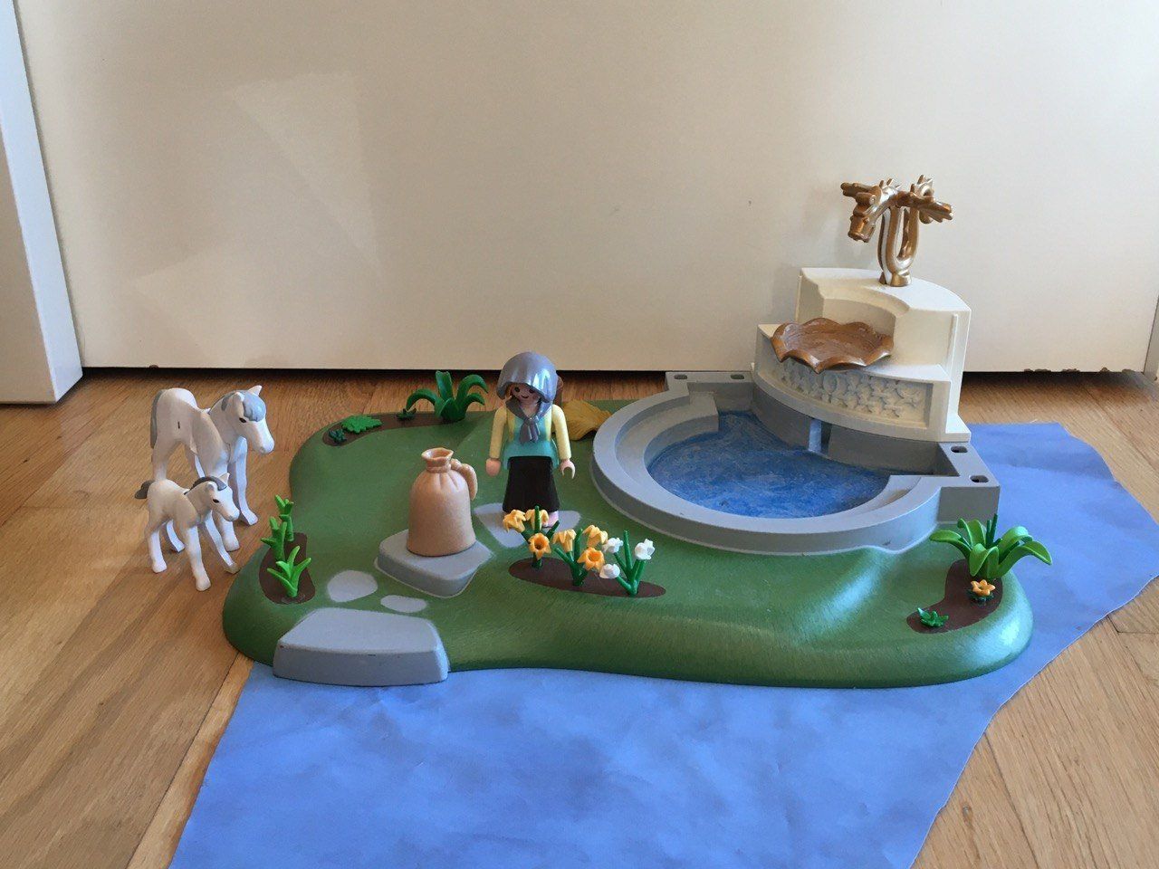 Playmobil Giocattoli: Playmobil Schlossbrunnen – Usato da Rupperswil venduto da MediJan