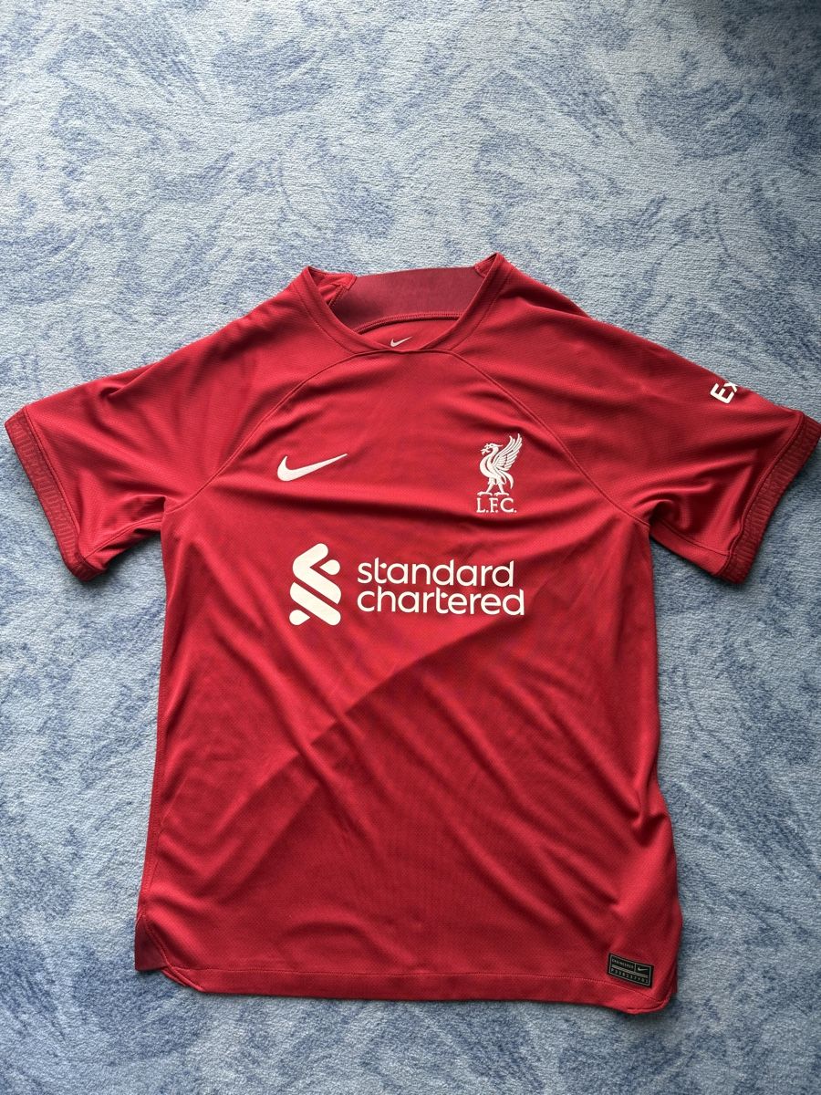 Nike Canottiere & Pantaloni: Liverpool Heim 2022/23 M – Usato da Tuttwil venduto da jus_c9sj