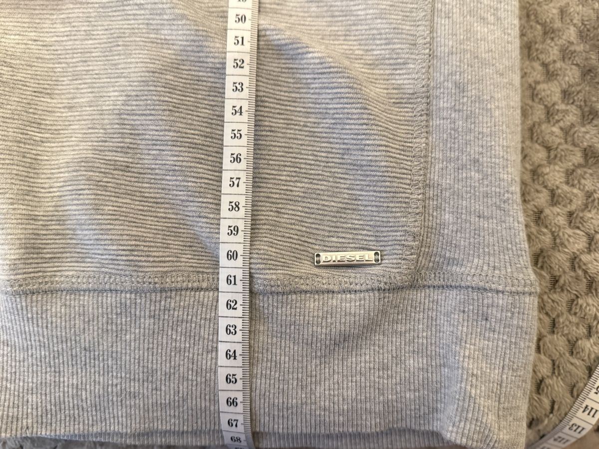 T-Shirts: Felpa DIESEL grigio chiaro  – Gebraucht aus Geroldswil von Franciii- 3