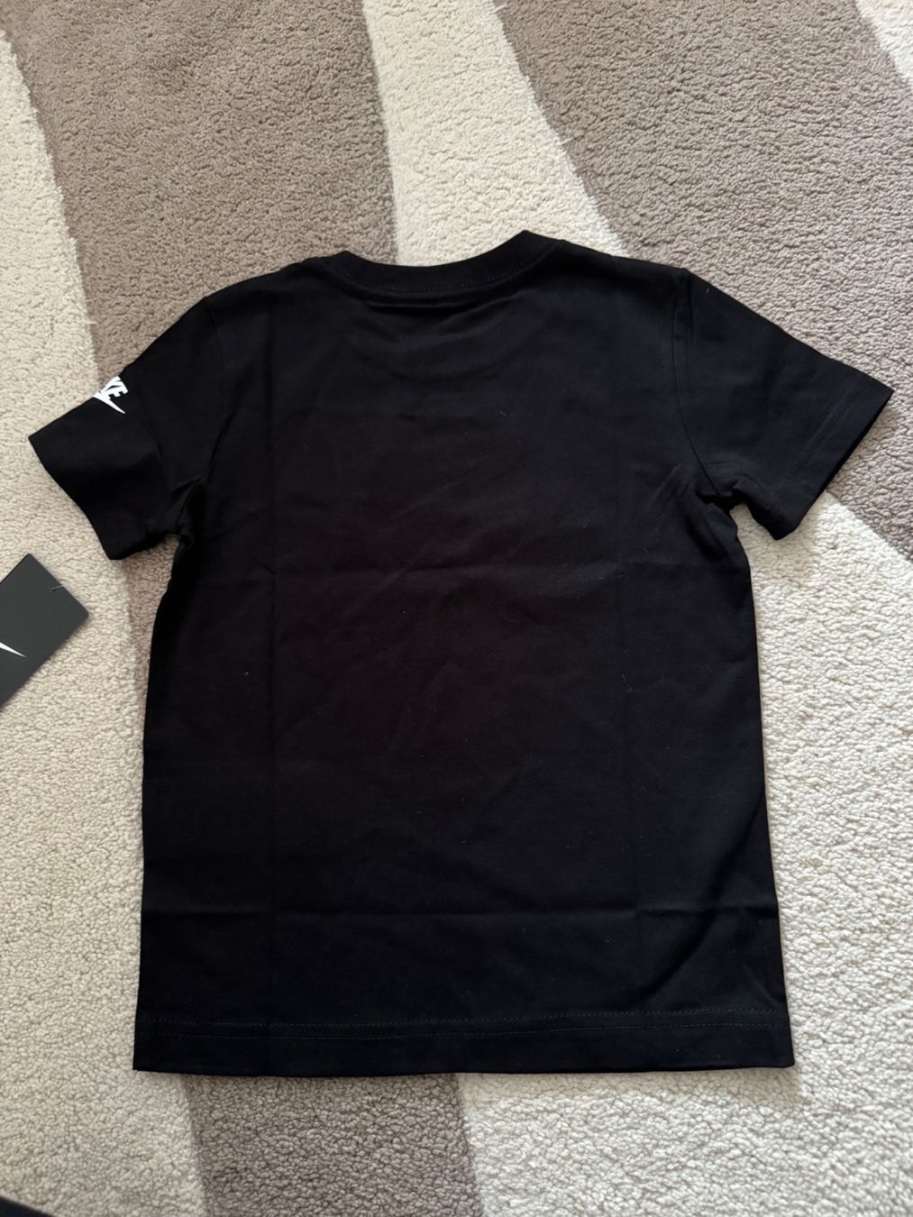 Nike Camicie, T-shirt & Polo: T-SHIRT NIKE – Nuovo e nell'imballaggio originale da Zürich venduto da Mina_09 1