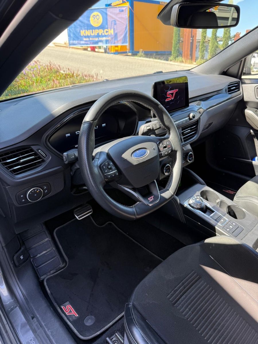 Ford Autos: Ford Focus St 2.3l ecoboost  – D'occasion à Riken AG par liiis_ 6