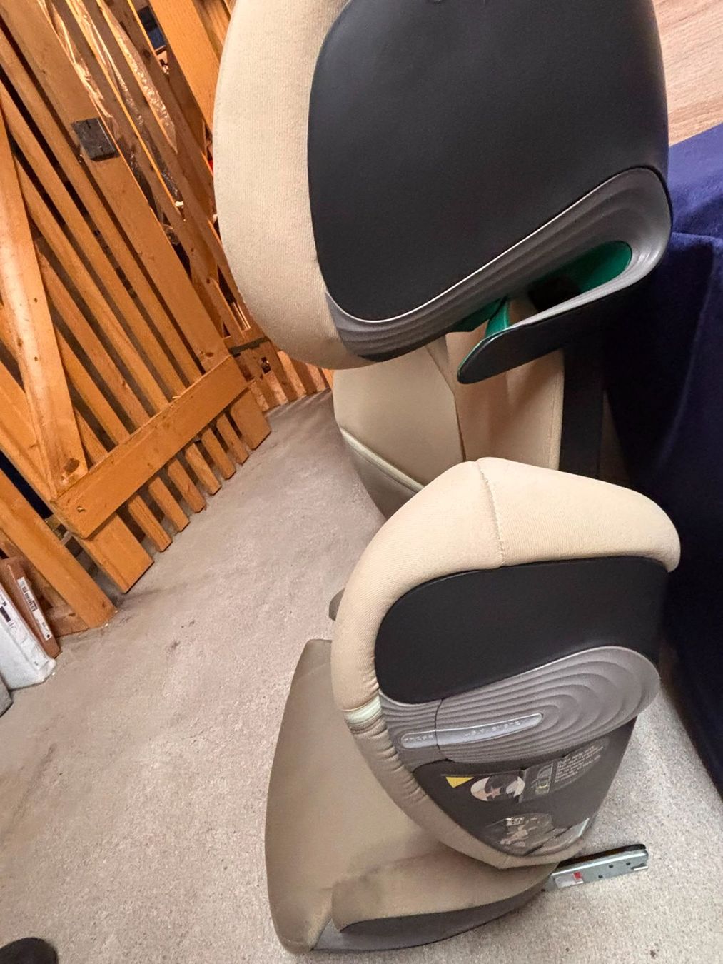 Seggiolini per auto: Cybex solution S i-FIX Classic Beige – Usato da Basel venduto da klein.mella 2