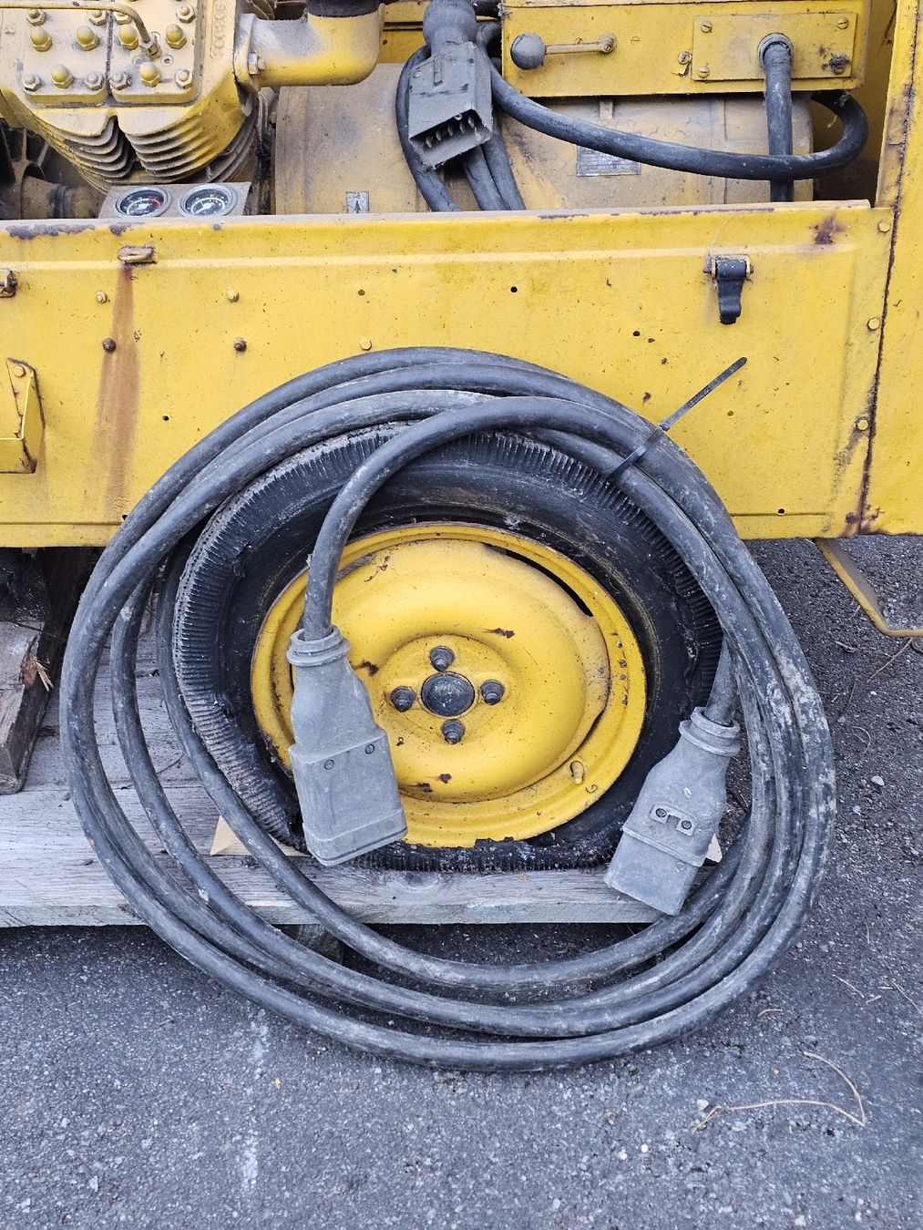 Compressori: Kompressor / Compresseur Pokorny Robot 380V JL – Difettoso da Collonges venduto da arashee 6