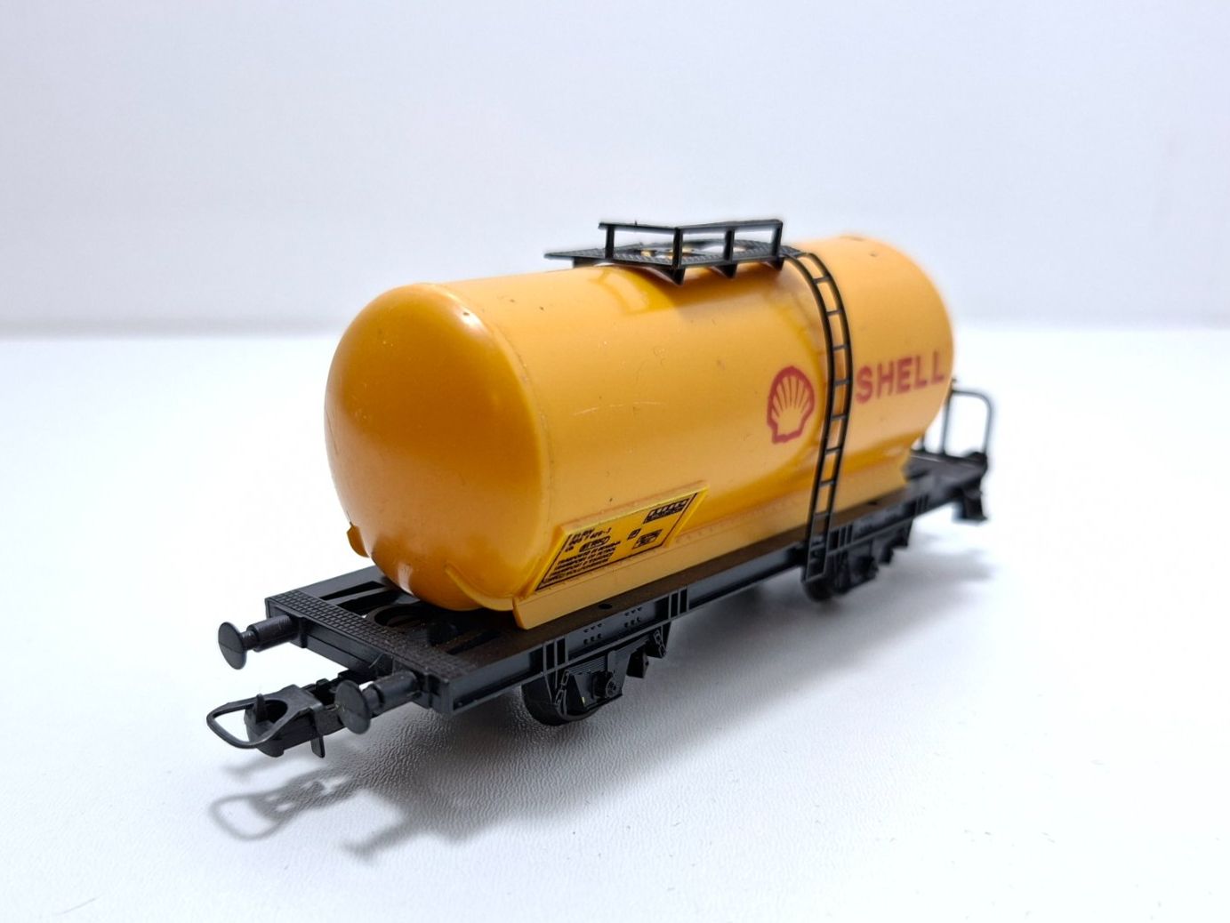 Lima Modellini di ferrovie: LIMA H0 Tankwagen "Shell" – Usato da Fulenbach venduto da jueny 2