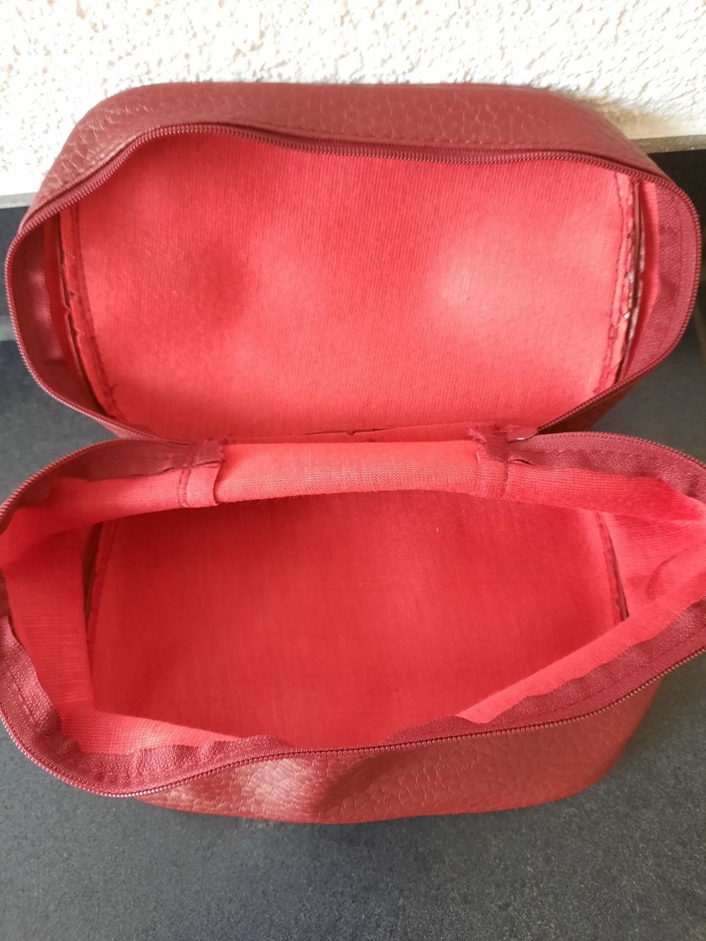 Kosmetikkoffer: Kosmetiktasche / Necessaire Bordeaux – Neu (gemäss Beschreibung) aus Dörflingen von Palmetto 7