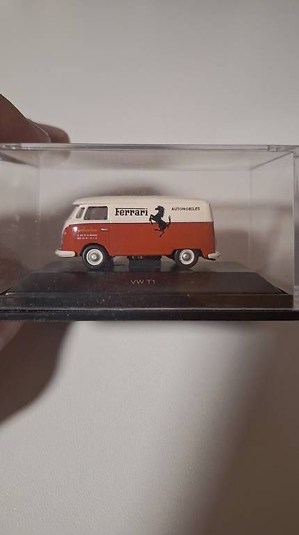 Volkswagen Modellini d'auto: VW Ferrari Bus 1:87 – Usato da Chur venduto da Rafael.Sch 1
