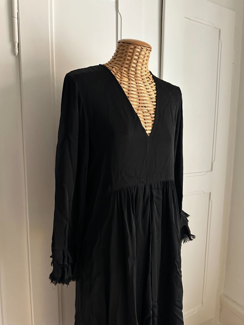 Kleider: Seide Kleid schwarz schwingend - XS – Gebraucht aus Zürich von Diazaio 1