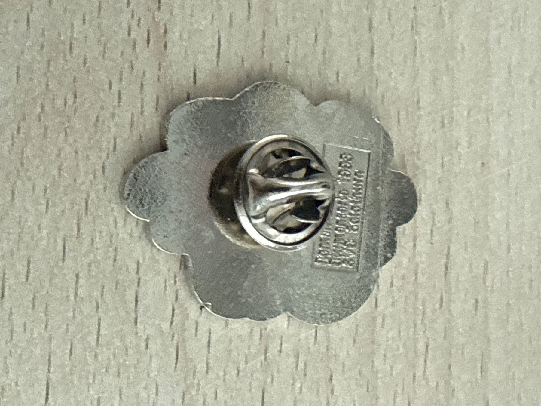 Placchette & Badge: Pin Blumen – Usato da Glattbrugg venduto da Schweigmatt 1
