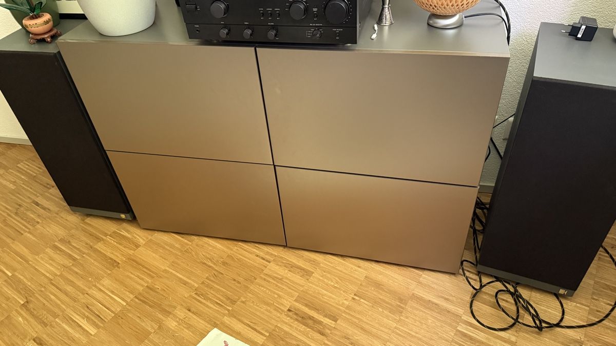 Scaffali: BESTA Gestell IKEA Bronze – Nuovo (secondo la descrizione) da Zürich venduto da gab_2mpp 1