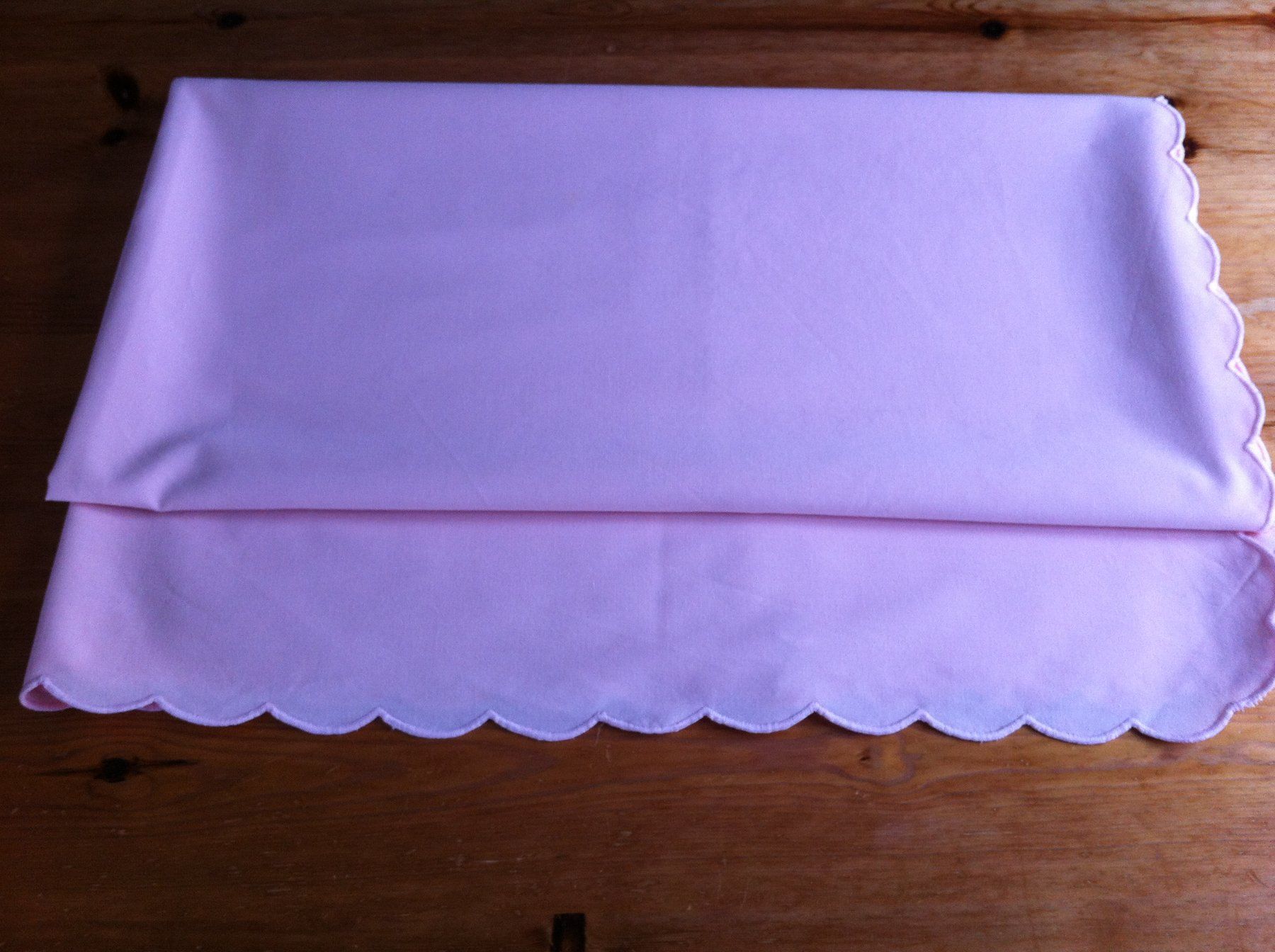 Altra biancheria da tavola: Tischdecke rosa 2.40m  x 1.40m – Usato da Brunnen venduto da Artemis53
