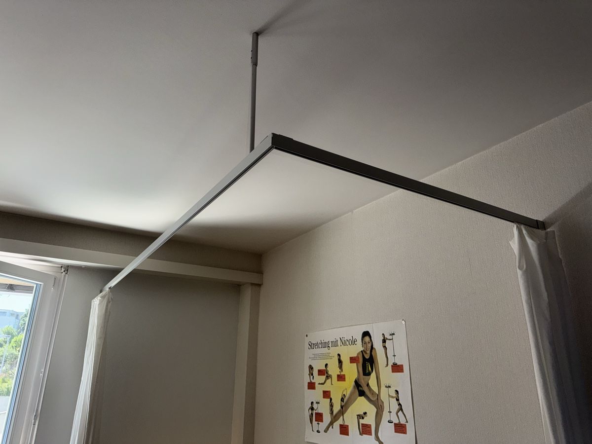 Tende: Praktische Decken-Vorhangschiene mit Vorhängen Gratis – Usato da Zürich venduto da Rosabella2810 3