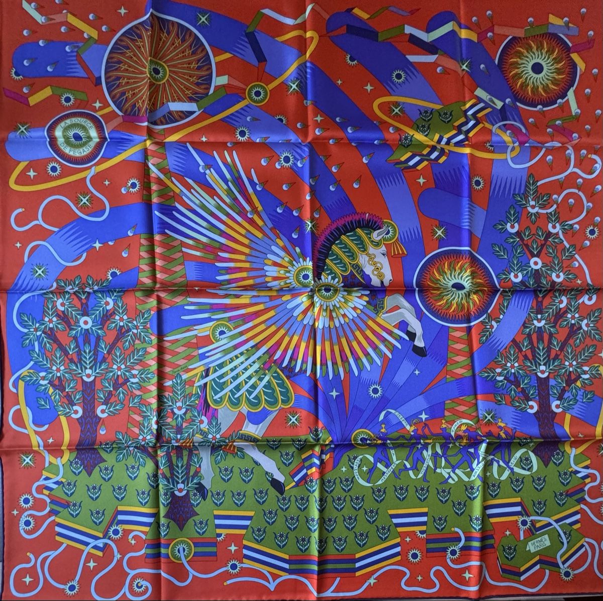 Hermès Foulard & Sciarpe: Hermès carré 90 neuf Source de Pégase  – Nuovo e nell'imballaggio originale da Genève venduto da Allisgood