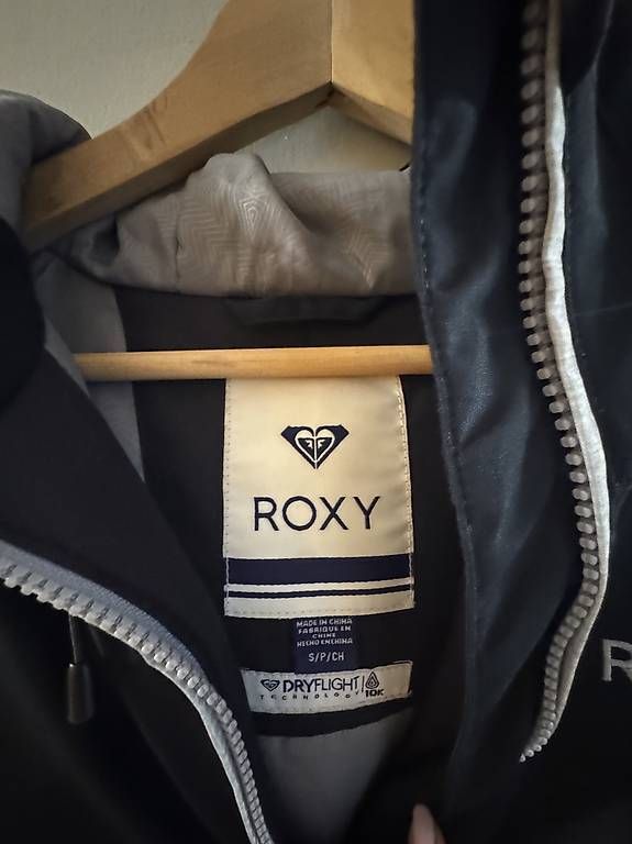 Giacche: Ski- od. Snowboardjacke – Usato da Opfikon venduto da MissRuby 2