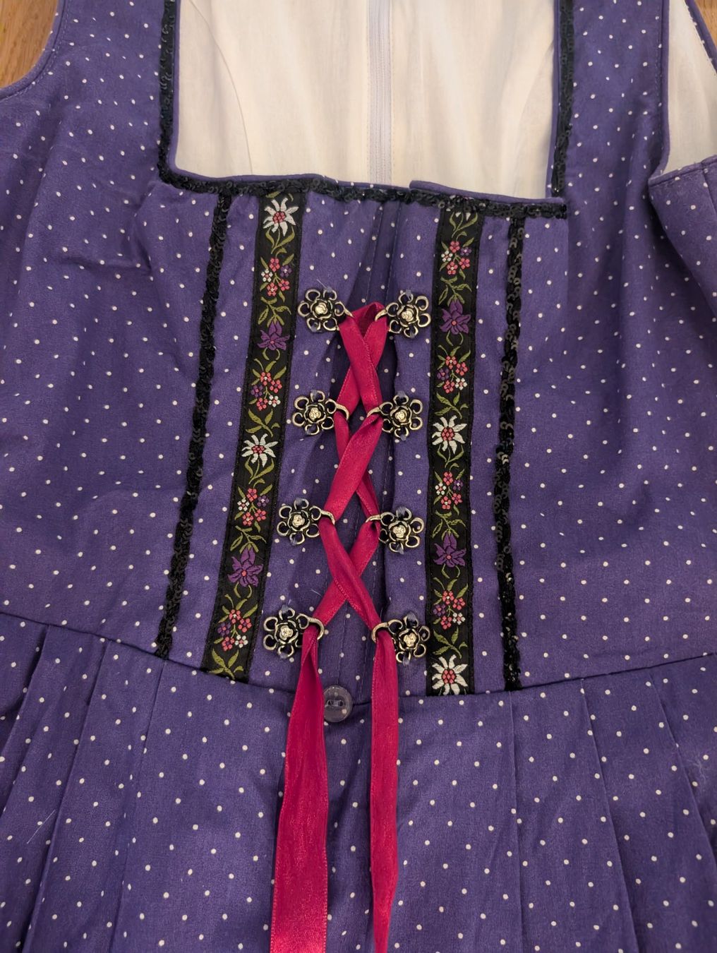 Kleider: Dirndl Grösse 38 – Gebraucht aus Zürich von Nicolass1980 2