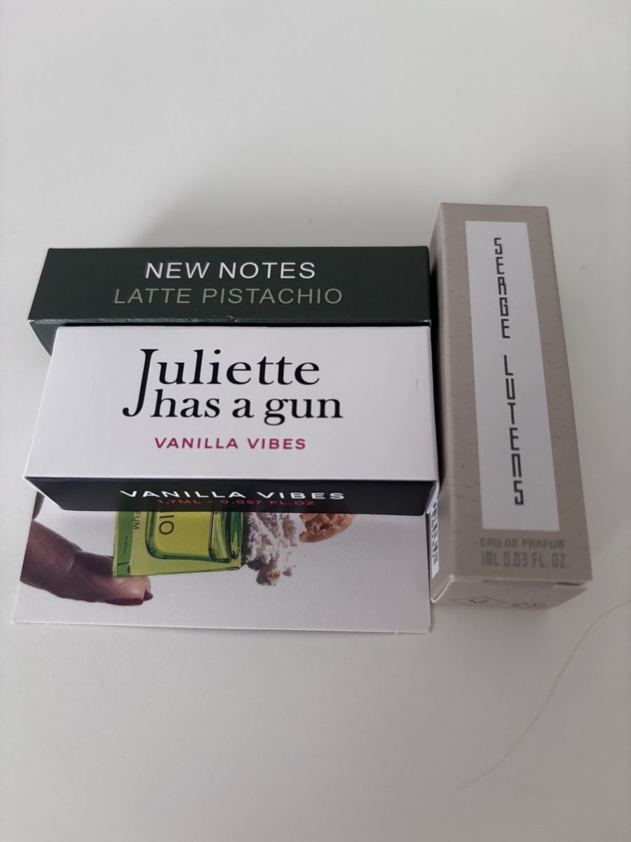 Profumi & Eau de Toilette: Échantillons parfums de niche  – Nuovo e nell'imballaggio originale da Lausanne venduto da SandrineJavelot