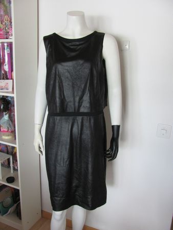 Damen Kleid Comma, schwarz Leder Optik ärmellos Gr.40