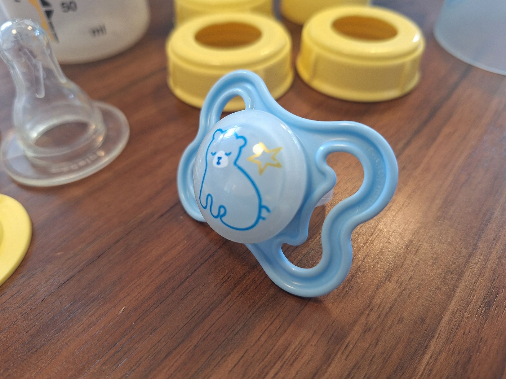 Medela Baby-Mahlzeiten: Schoppen Starterset - all you need!  – Gebraucht aus Suhr von singultus 3