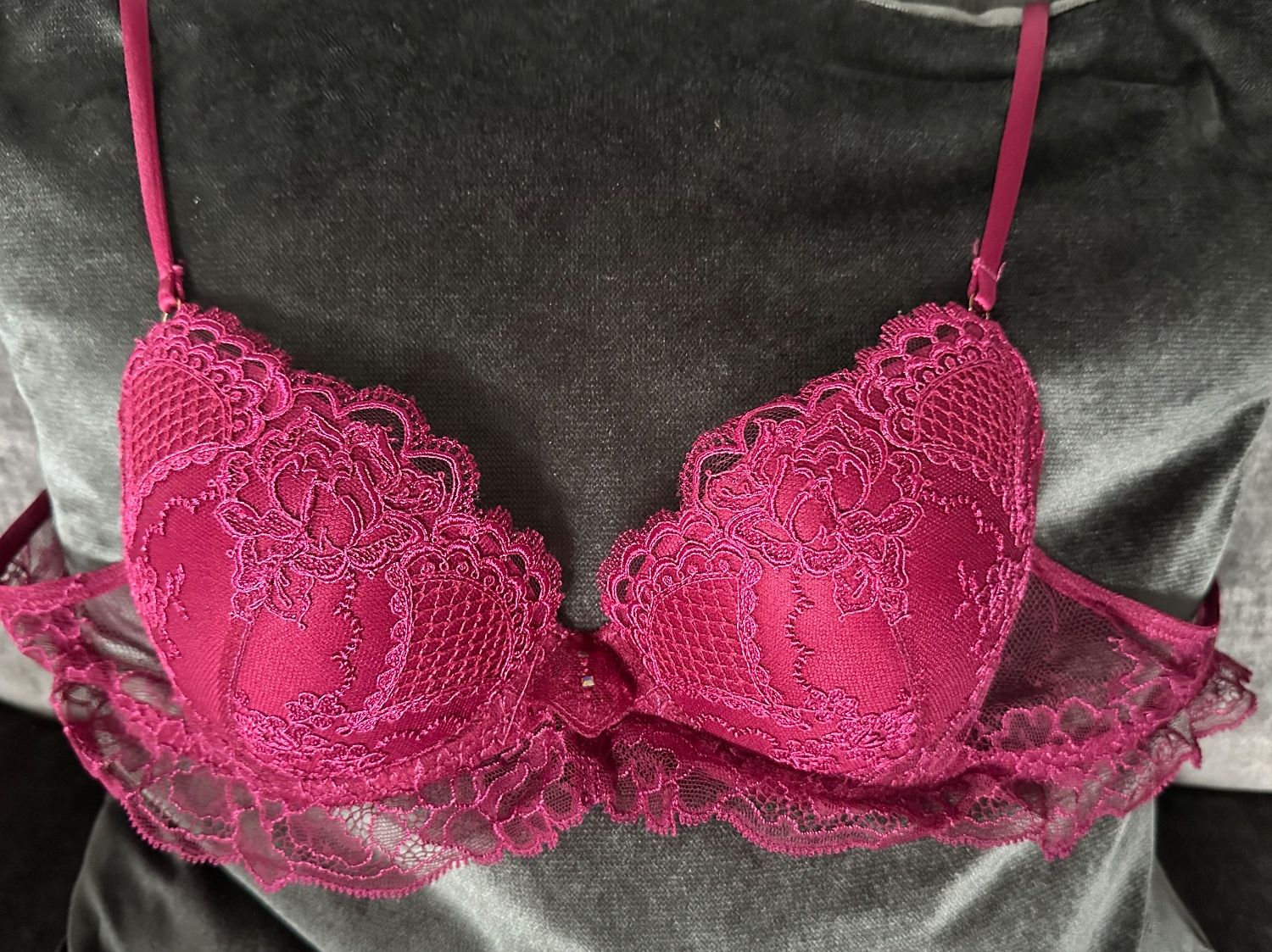 Lise Charmel Sonstige Unterwäsche: LISE CHARMEL Push-up BH - LP:  189.- – Neu und originalverpackt aus Buchs ZH von KittyInStyle 1