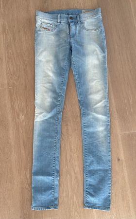 Diesel Livier Super Slim Jegging Grösse 29 hellblau Jeans