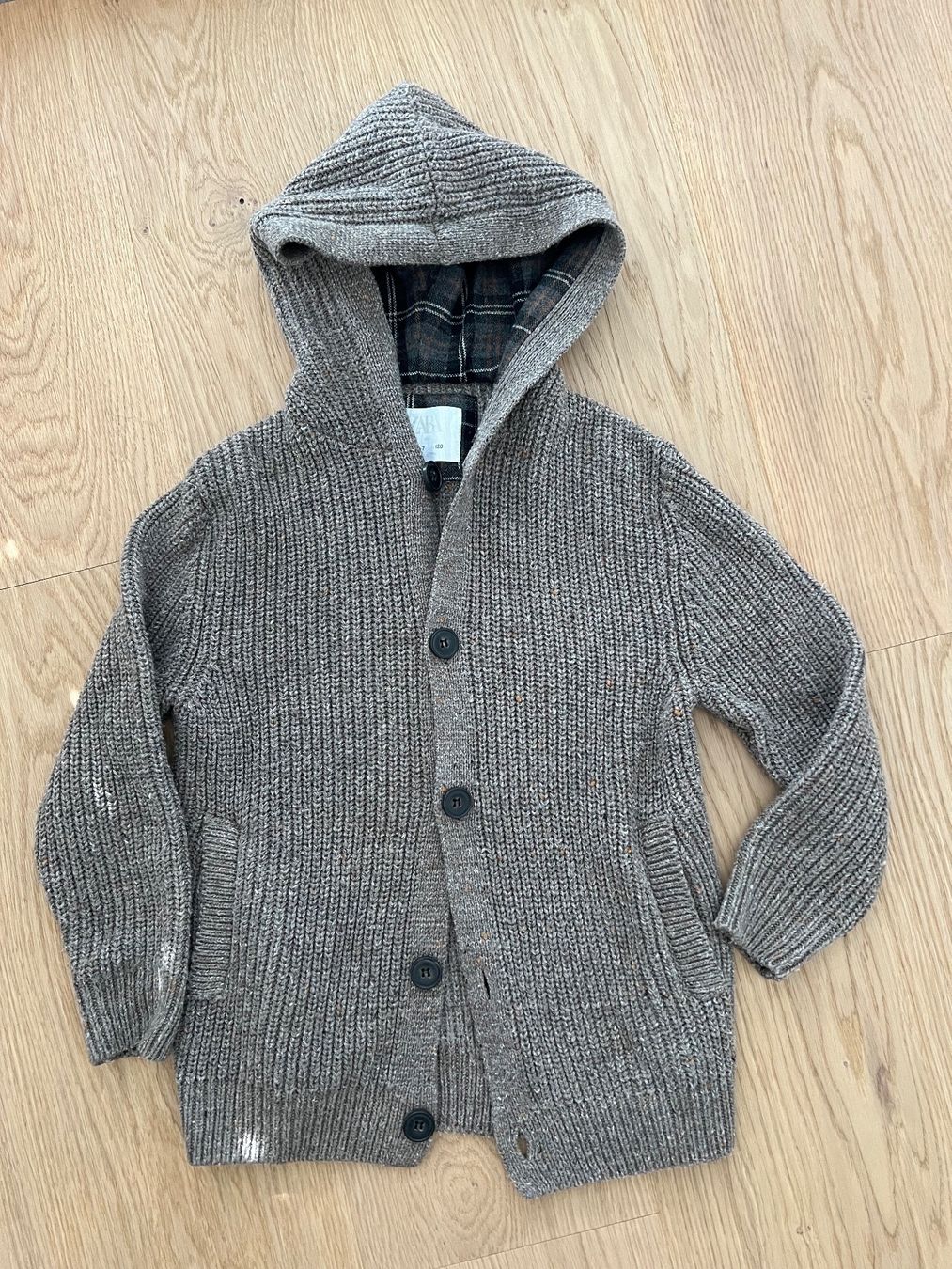 Zara Giacche & Cappotti: Schöne Strickjacke von ZARA Gr. 120 – Usato da Ennetbaden venduto da Katiusia 2