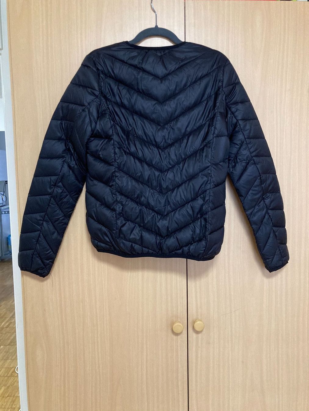Jacken: Steppjacke schwarz Gr. 36 – Gebraucht aus Thun von Vans_98 2