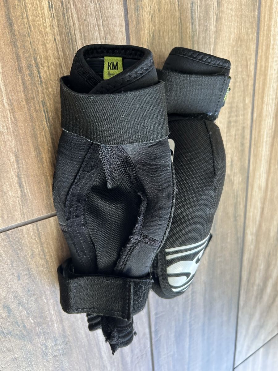 IXS Protezioni & Imbottiture: Ixs Ellbogenschoner gr KM  – Usato da Altdorf UR venduto da arn_s6dg 1