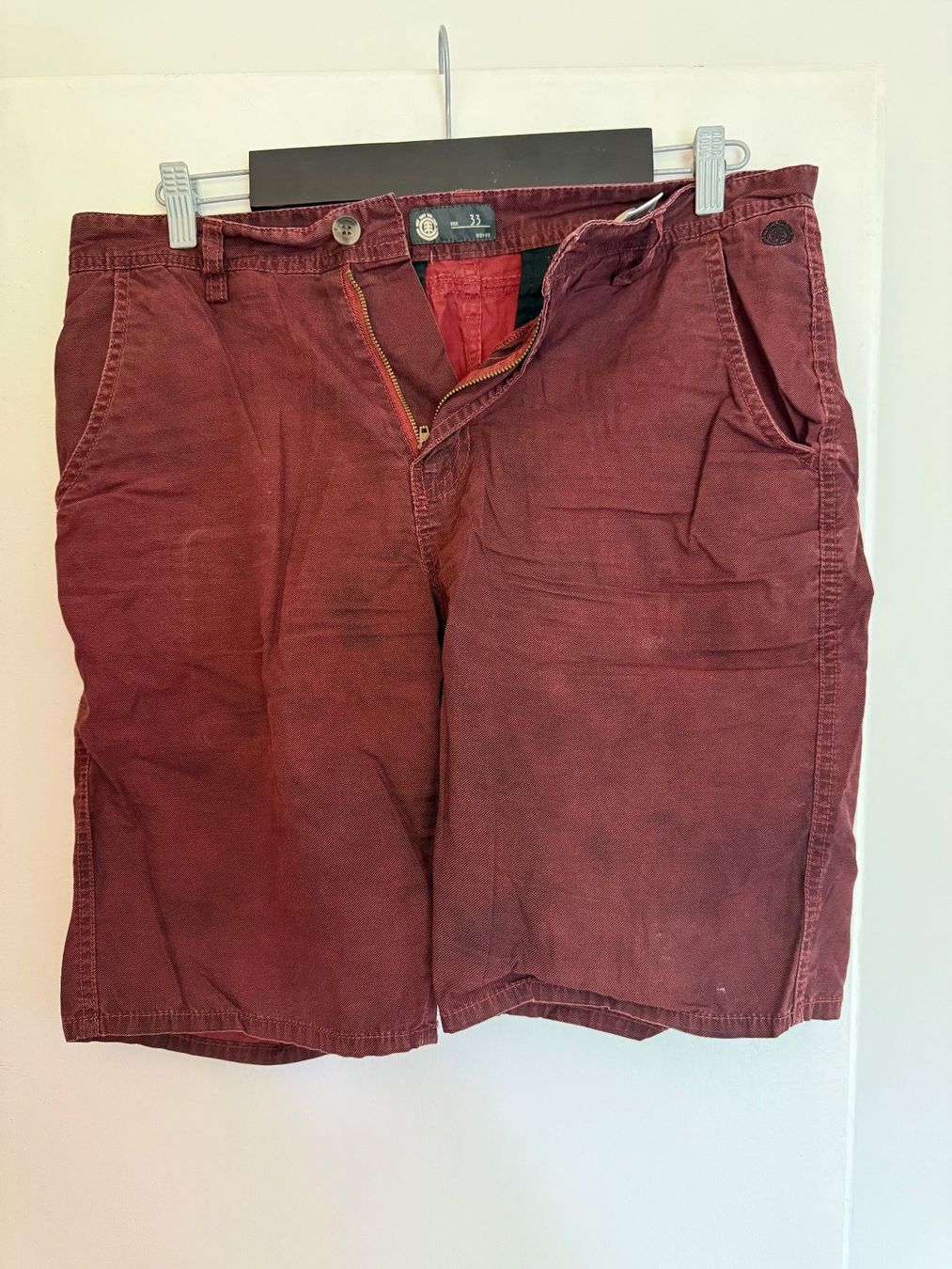 Element Pantalons: Short Element Weinrot – D'occasion à Thalwil par pie_w2lk
