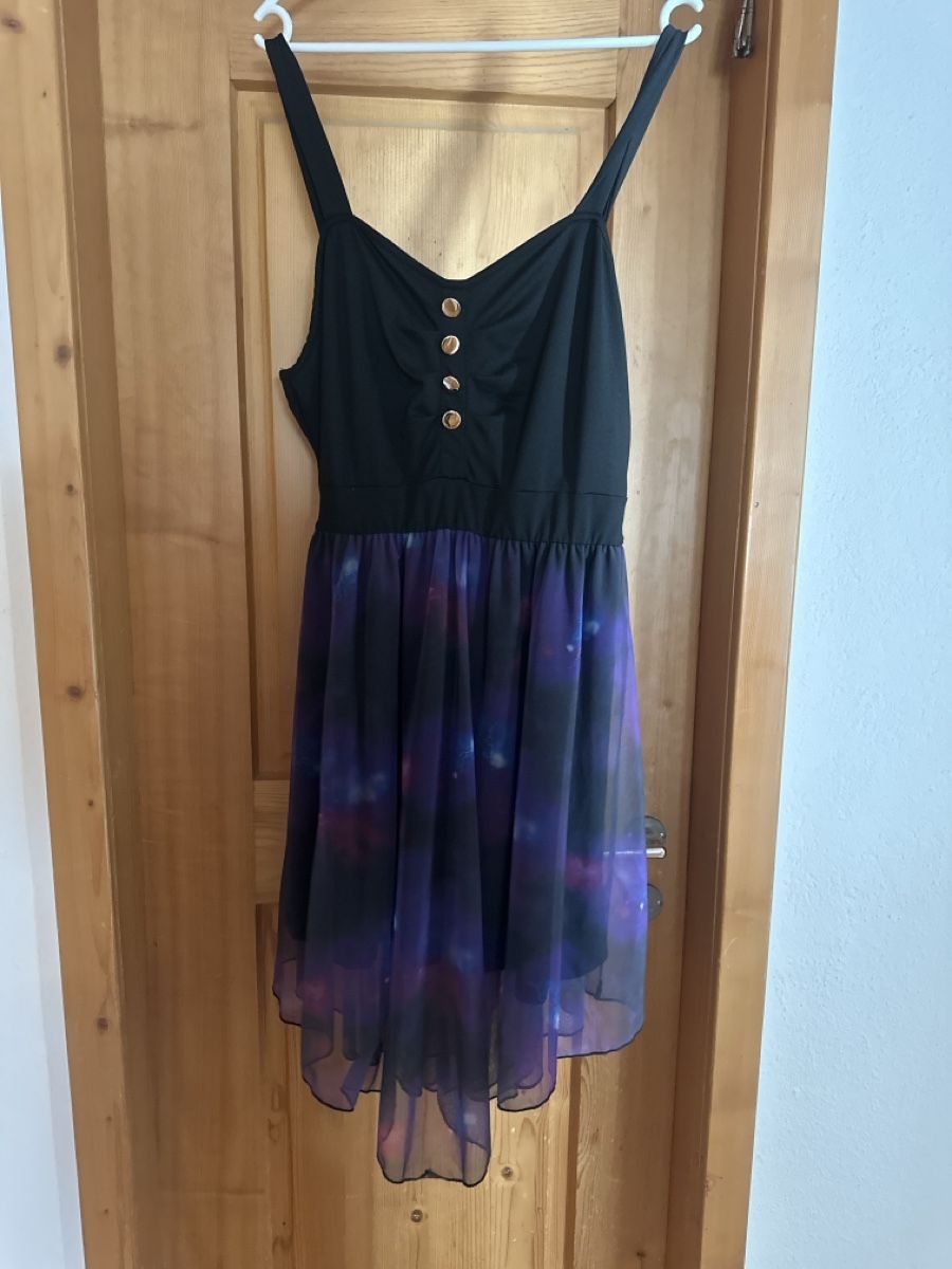 Vestiti: Kleid Grösse L – Usato da Tiefencastel venduto da Dariaca