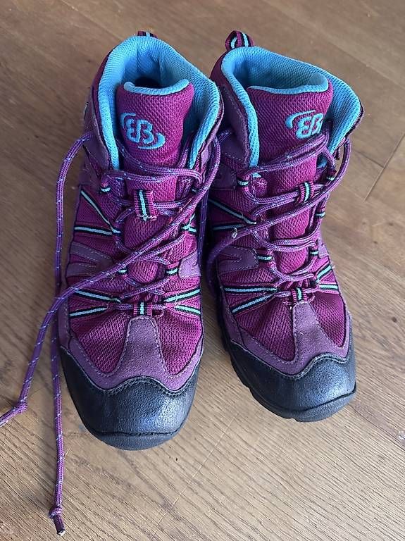 Chaussures femmes: Wanderschuhe Gr 37  – D'occasion à Bremgarten AG par muehlemannl