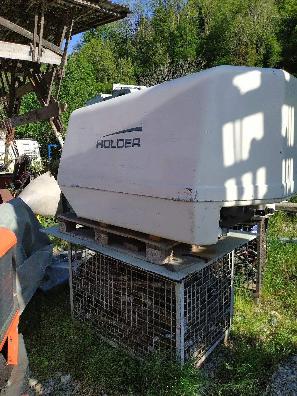 Tränken & Tröge: Holder wassertank – Gebraucht aus Berlingen von Hampison
