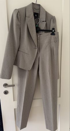 B.C. Best Connections Hosenanzug Damen Gr. 38 Grau – Blazer 