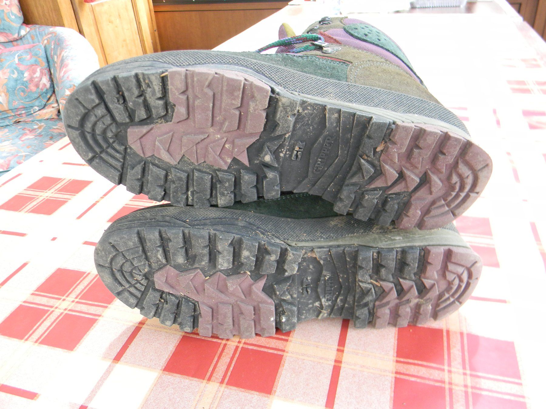 Scarpe da uomo: chaussures de randonnée taille 41 Gripper – Nuovo (secondo la descrizione) da Bournens venduto da monique048 2