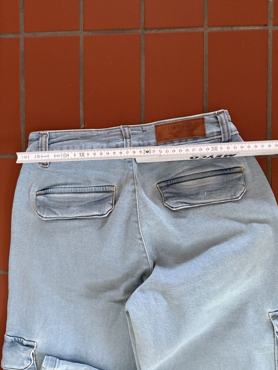Jeans: Urban Classics Damen Jeans, Gr. 26, hellblau – Usato da Zürich venduto da JOD213 6