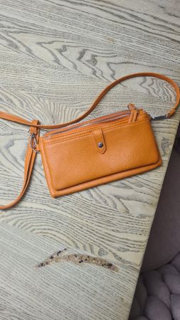 Schicke Umhängetasche / Portemonnaie in Herbstfarbe Orange!