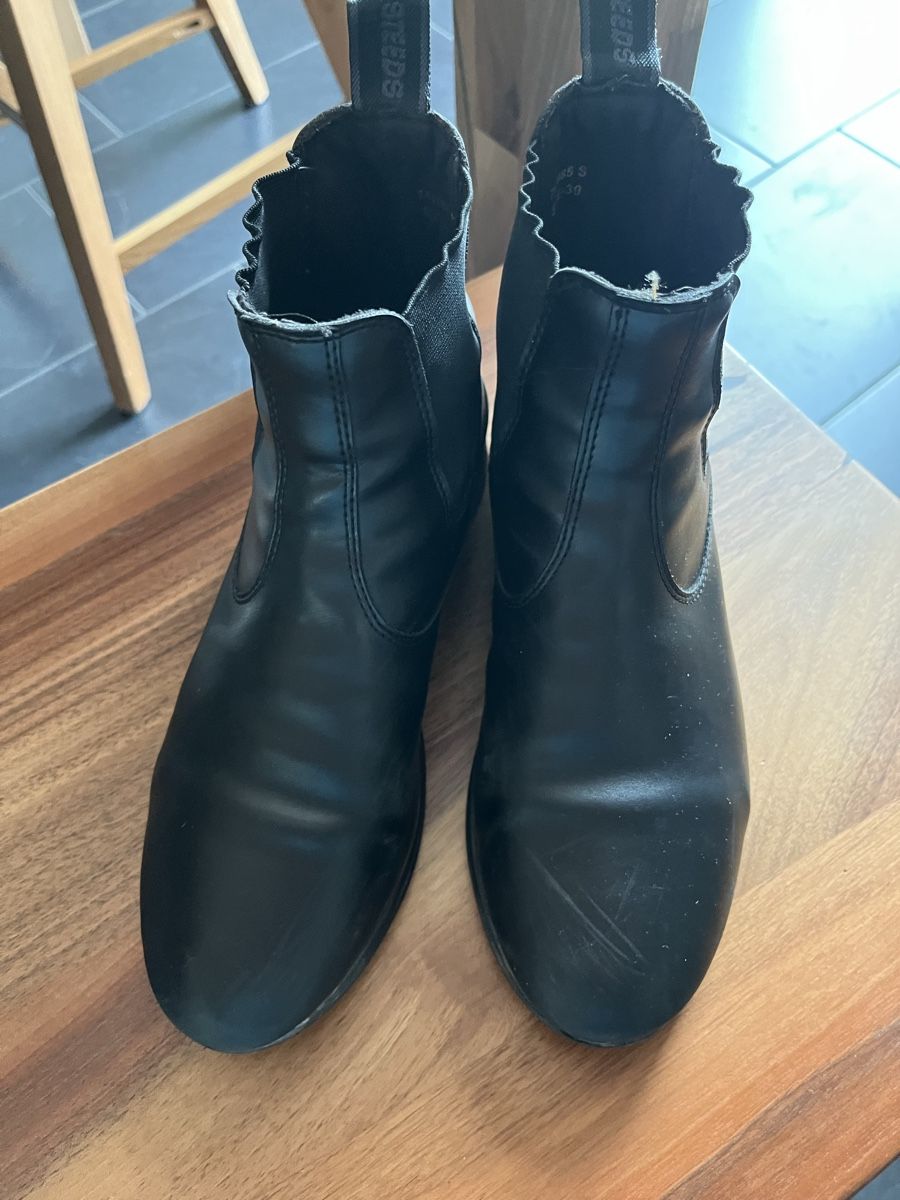 Felix Bühler Scarpe da donna: Steeds Reitstiefeletten Gr. 39 – Usato da Reitnau venduto da Spitzmaus2007
