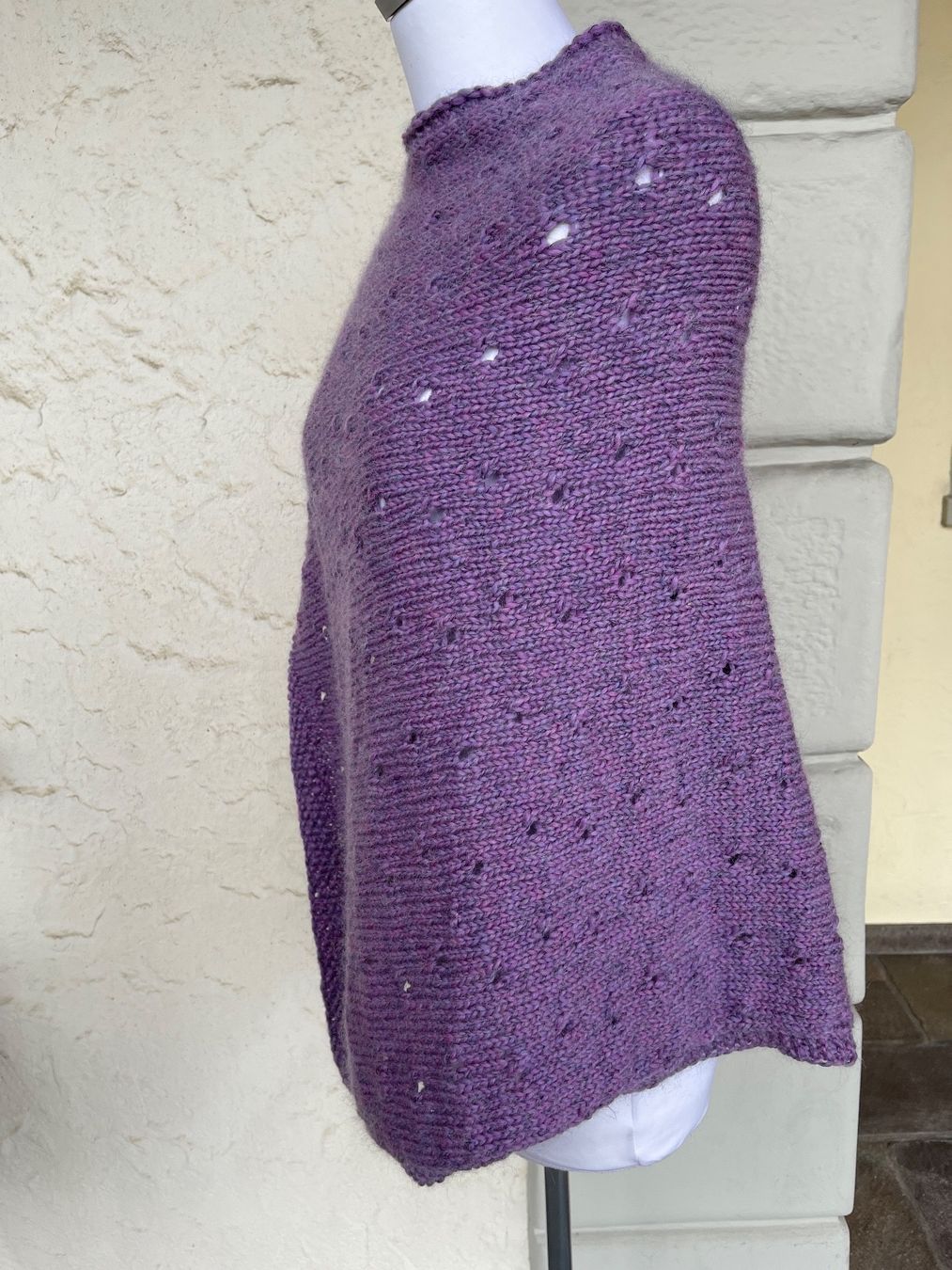 Altro in Moda donna: Poncho – Nuovo (secondo la descrizione) da Urnäsch venduto da pas_5r9c 1
