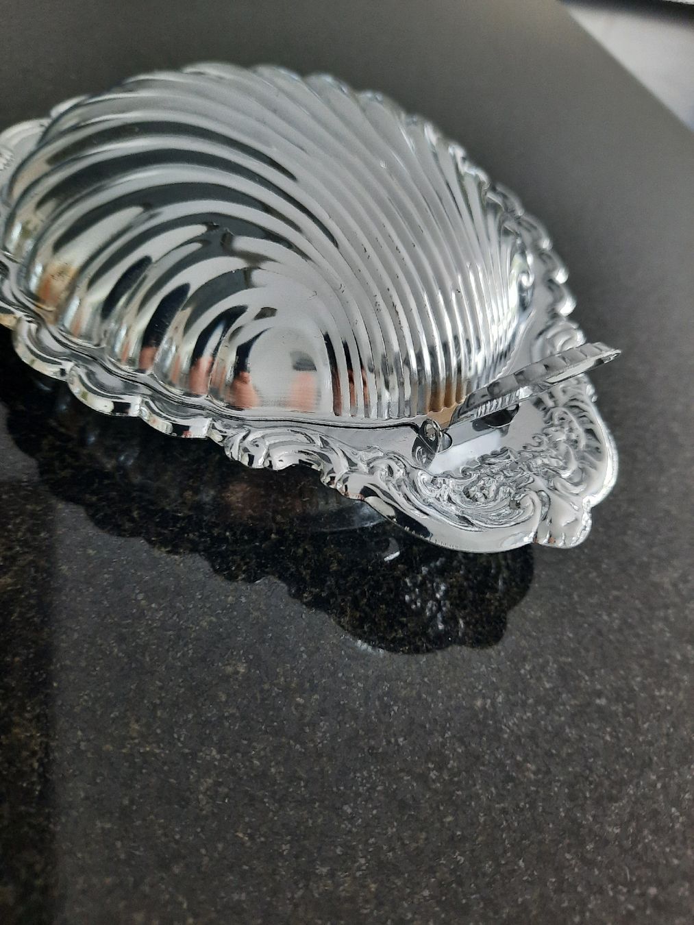 Autre vaisselle: Butterdose Muschelform mit Messer, 3-teilig – Neuf (Voir description) à Dörflingen par Palmetto 4