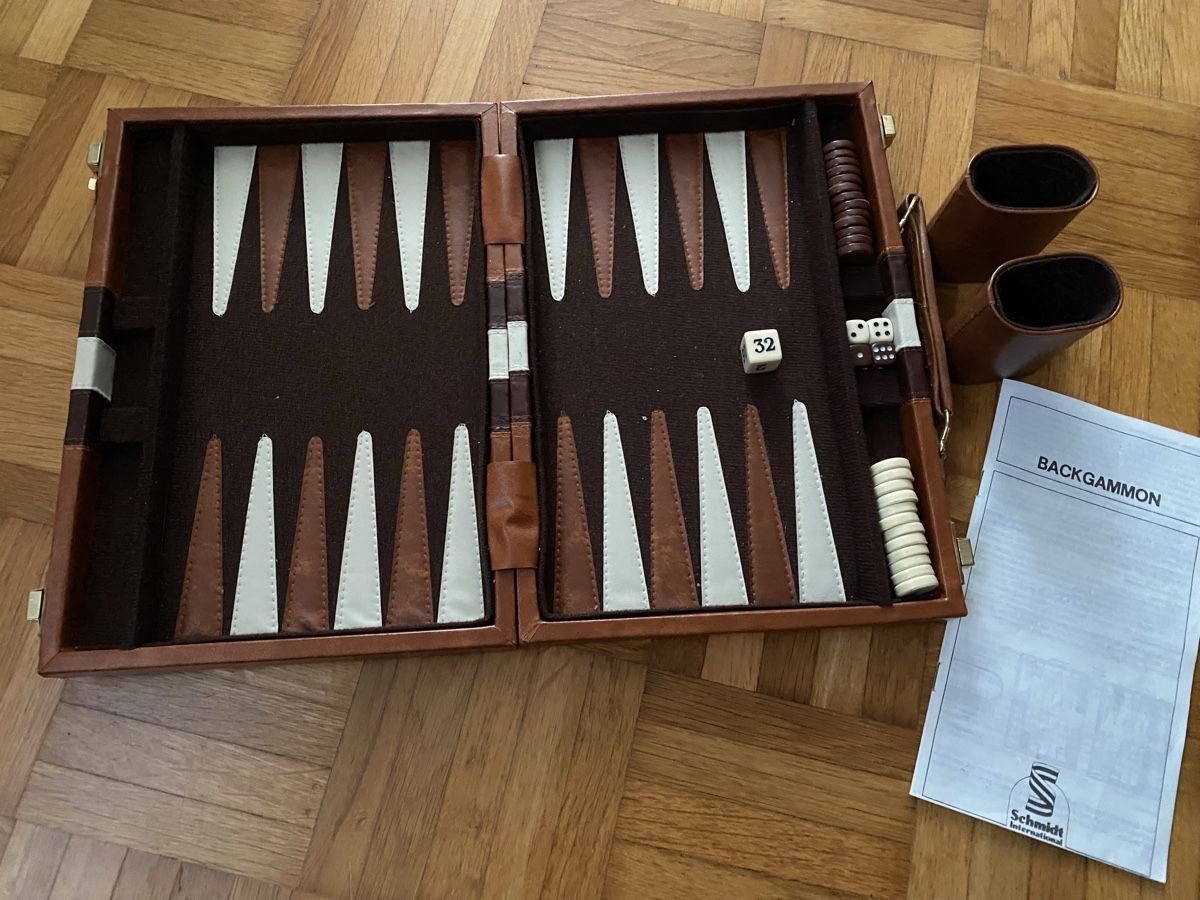 Giochi: Schönes Backgammon Spiel, Schmidt Spiele, neuwertig – Usato da Volketswil venduto da Ahot 4